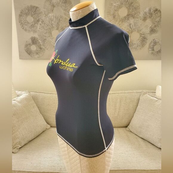 Honolua Wahine Rash Guard Sz Med Juniors - Picture 3 of 8